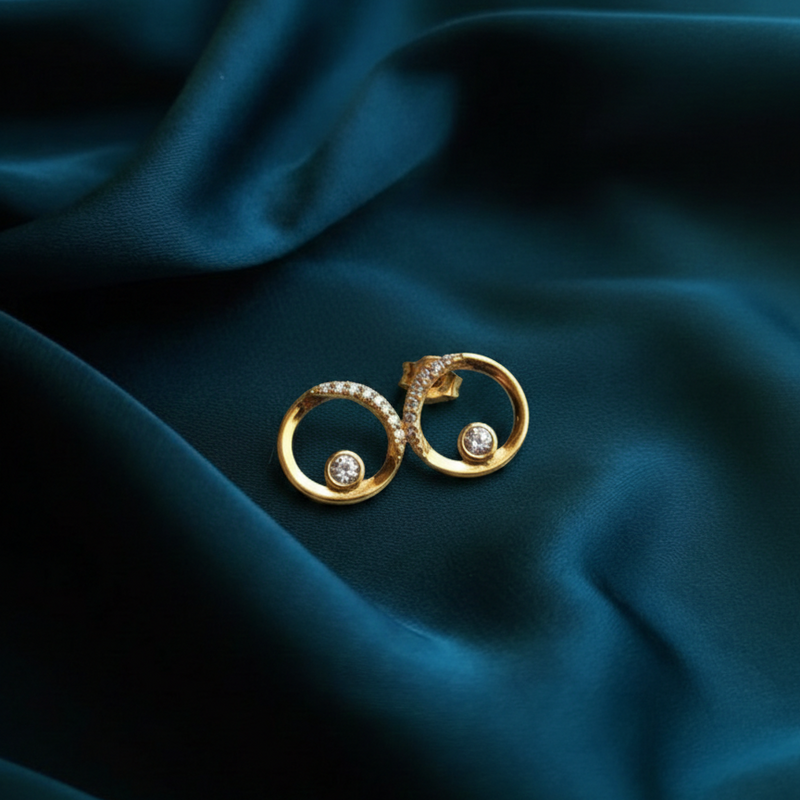 The Elara Loop Earrings - Gold