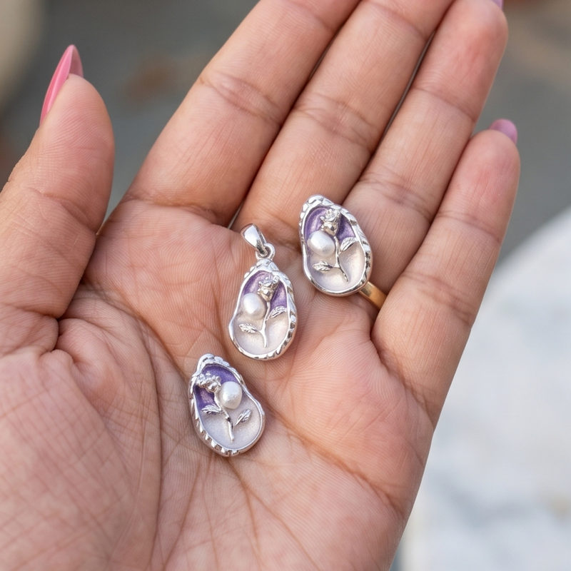 Pendant Set in 925 Sterling Silver